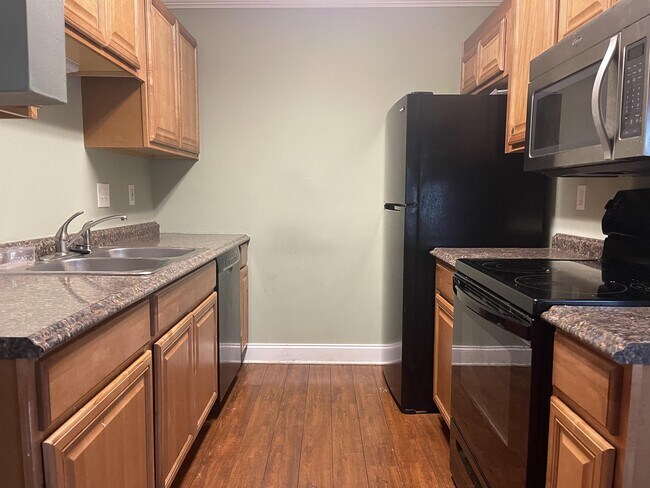 Foto del edificio - 9040 Fountain Brook Ln
