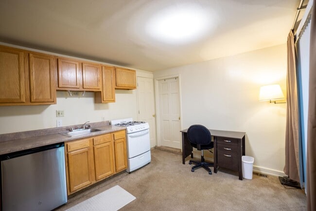 Photo - 113 Comstock Pl Apartment