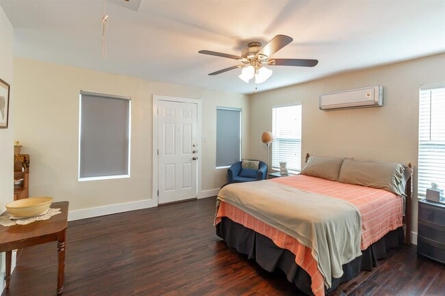 Foto del edificio - 1907 College Row