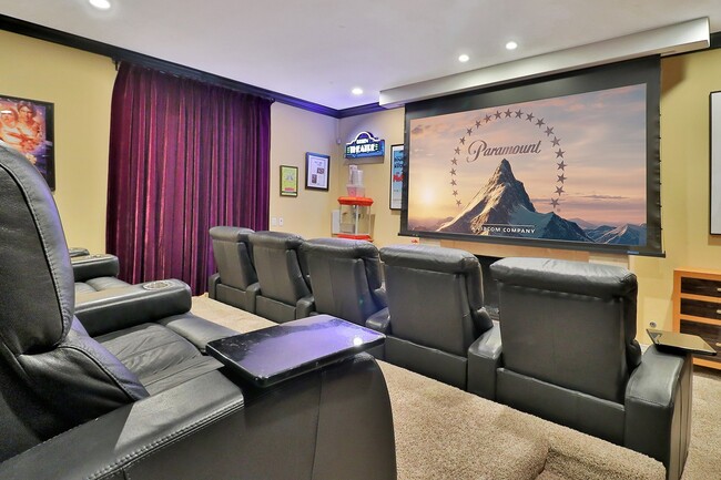 Foto del edificio - 5427 Encino Ave