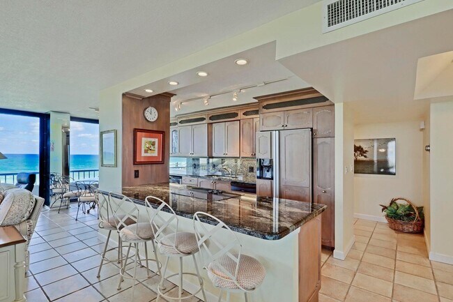 Foto del edificio - 5550 N Ocean Dr