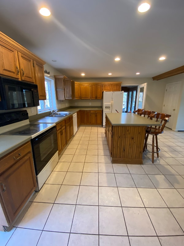 Building Photo - 99 Bahre Corner Rd