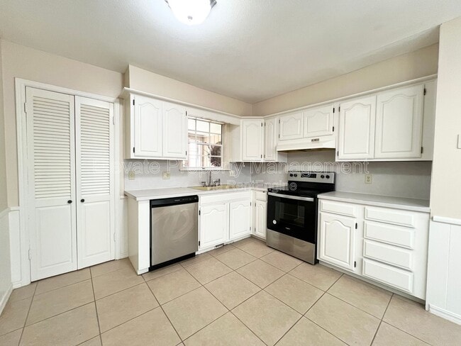 Building Photo - 4225 NW 51st St