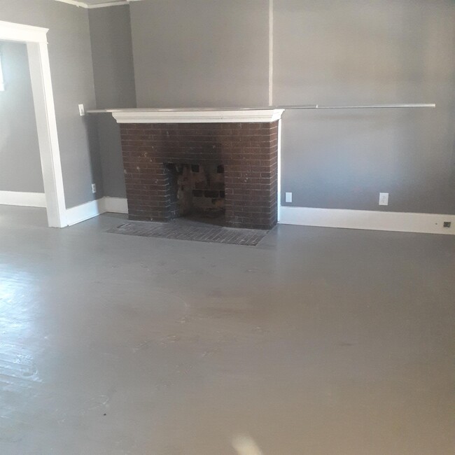 Foto del edificio - 2973 Montgomery Ave
