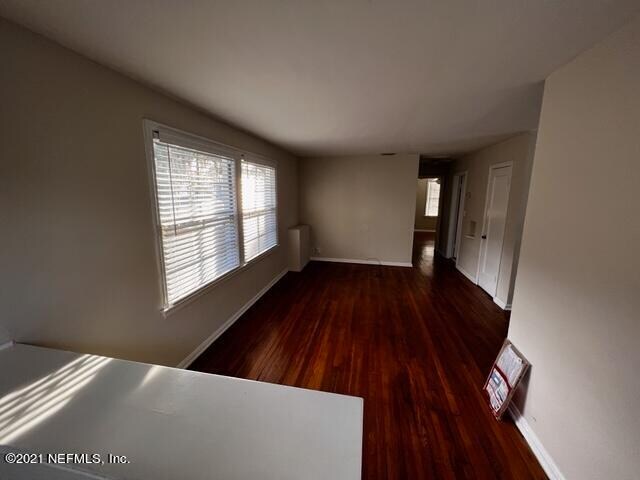 Foto del edificio - 1035 Riviera St