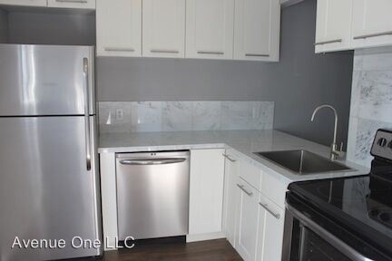 Building Photo - 1 br, 1.5 bath House - 10601 SE 252nd St #O-2