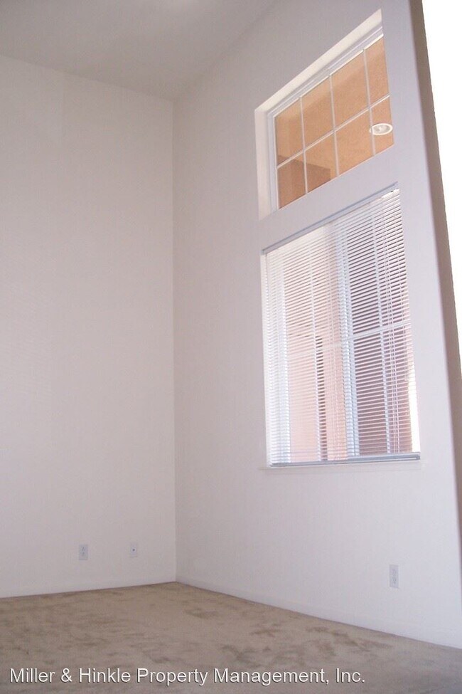Building Photo - 4 br, 3 bath House - 4475 Moulin Pl