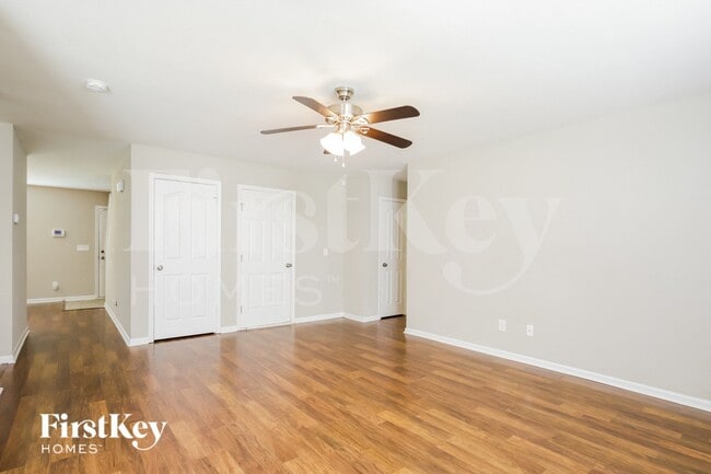 Building Photo - 3885 Field Sedge Dr