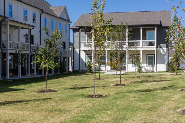 Building Photo - Mitchell Yards