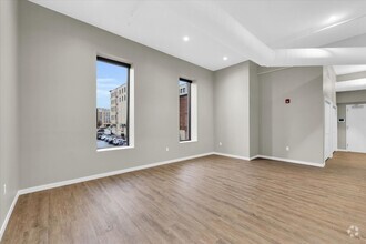 Building Photo - 209 N Neil St