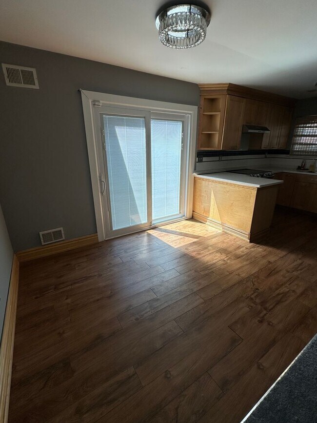 Foto del edificio - 2 story, 3 bedroom home