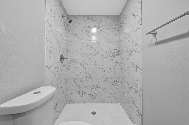 Foto del edificio - 1313 10th St