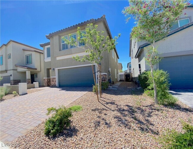 Building Photo - 483 Welpman Way