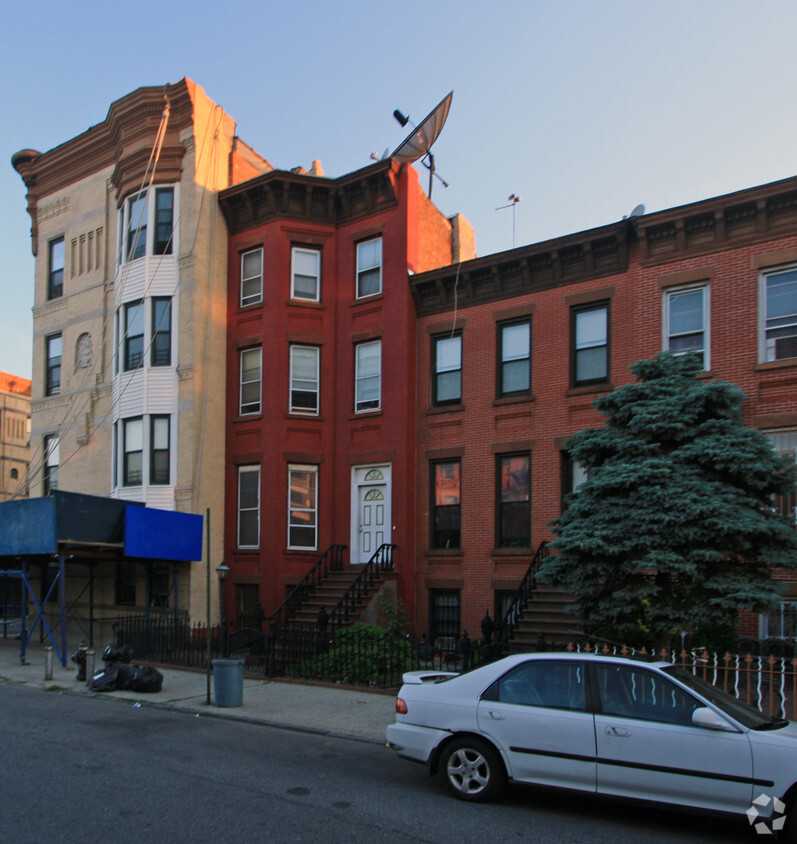 Building Photo - 367 Herkimer St