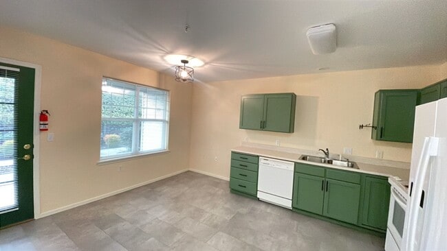 Building Photo - Lovely One Bedroom Condo Mountain Meadows!