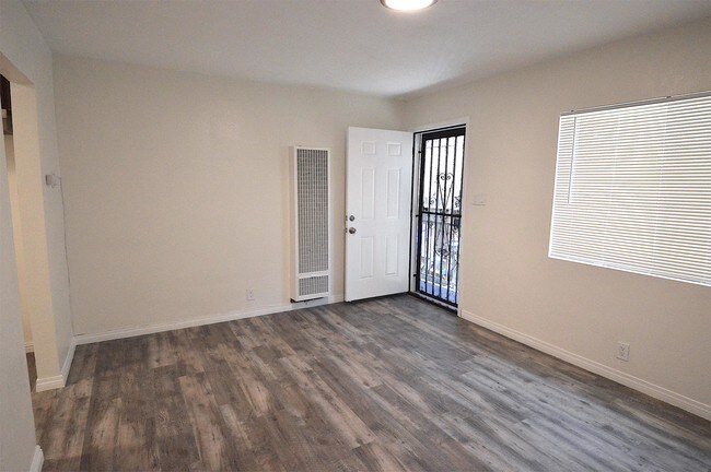 Foto del edificio - 810-810-4 E 79th St