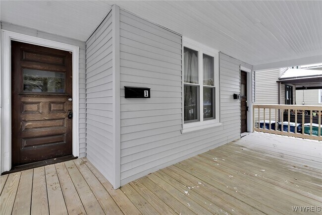 Foto del edificio - 404 Parkdale Ave