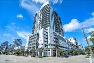 Building Photo - 315 NE 3rd Ave