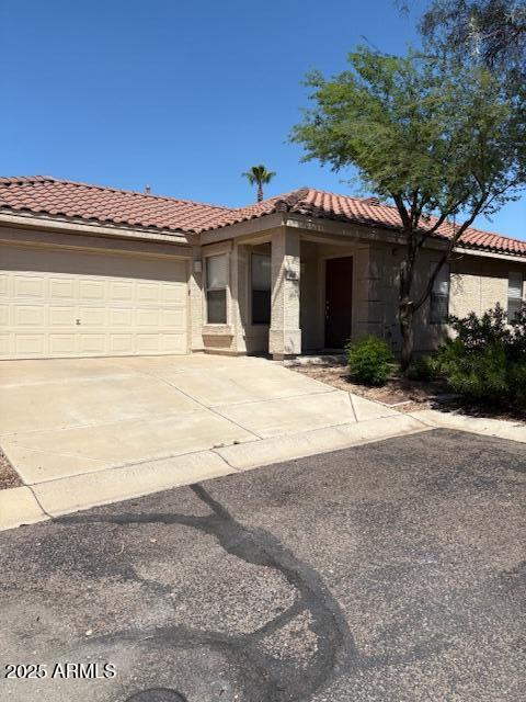 Foto principal - 7500 E Deer Valley Rd