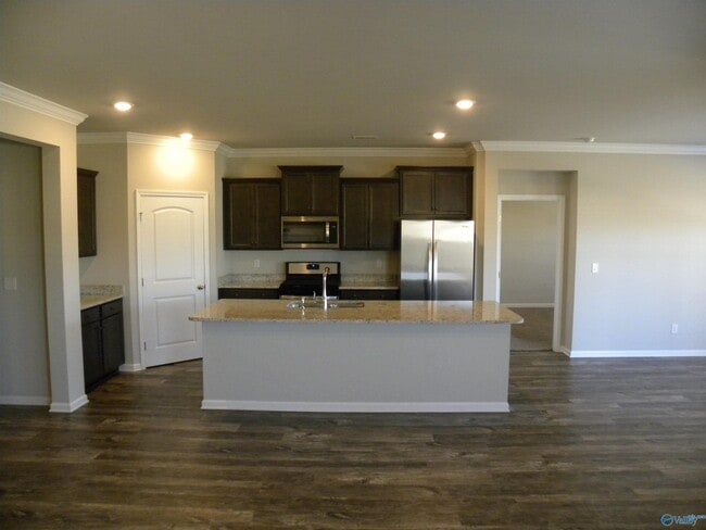 Building Photo - 105 Delilah Ln