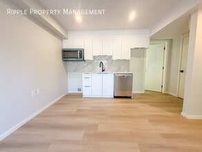 Building Photo - 9305-9123 123 Ave NW