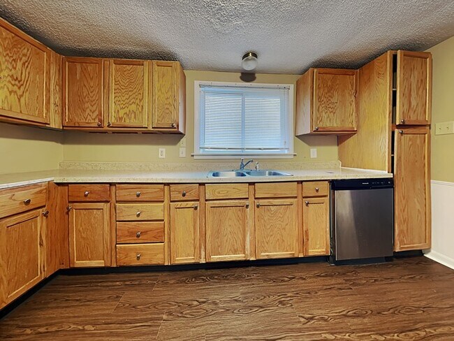 Foto del edificio - 812 W Smith Valley Rd