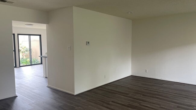 Building Photo - 3334 Solomon Ln