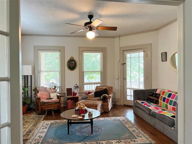 Foto del edificio - 420 W Franklin St