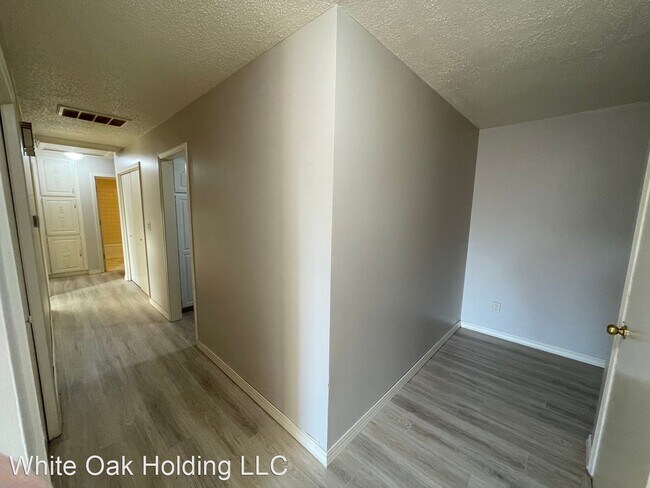 Building Photo - 3 br, 2 bath House - 3568 S. Dollison