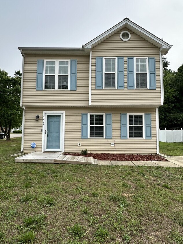 Foto principal - 3120 Slippery Elm Dr