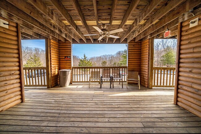 Foto del edificio - 1057 Indian Point Rd