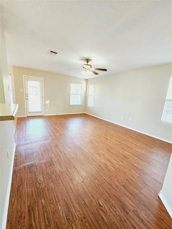 Building Photo - 423 Paddington Dr