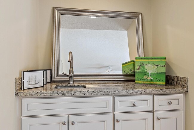 Foto del edificio - 1420 Ocean Way