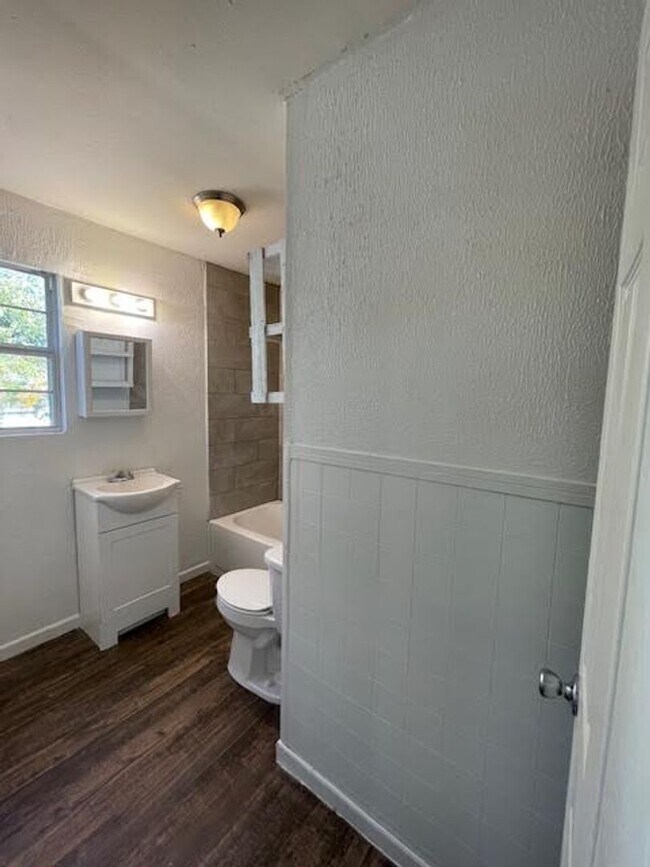 Foto del edificio - Spacious 1 bedroom apartment in the heart of Waco!