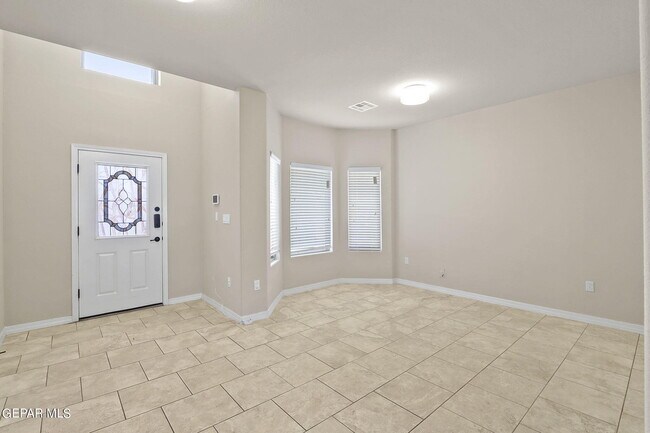 Foto del edificio - 14832 Bert Cameron Ave