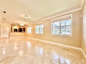 Building Photo - 483 Menendez Ave