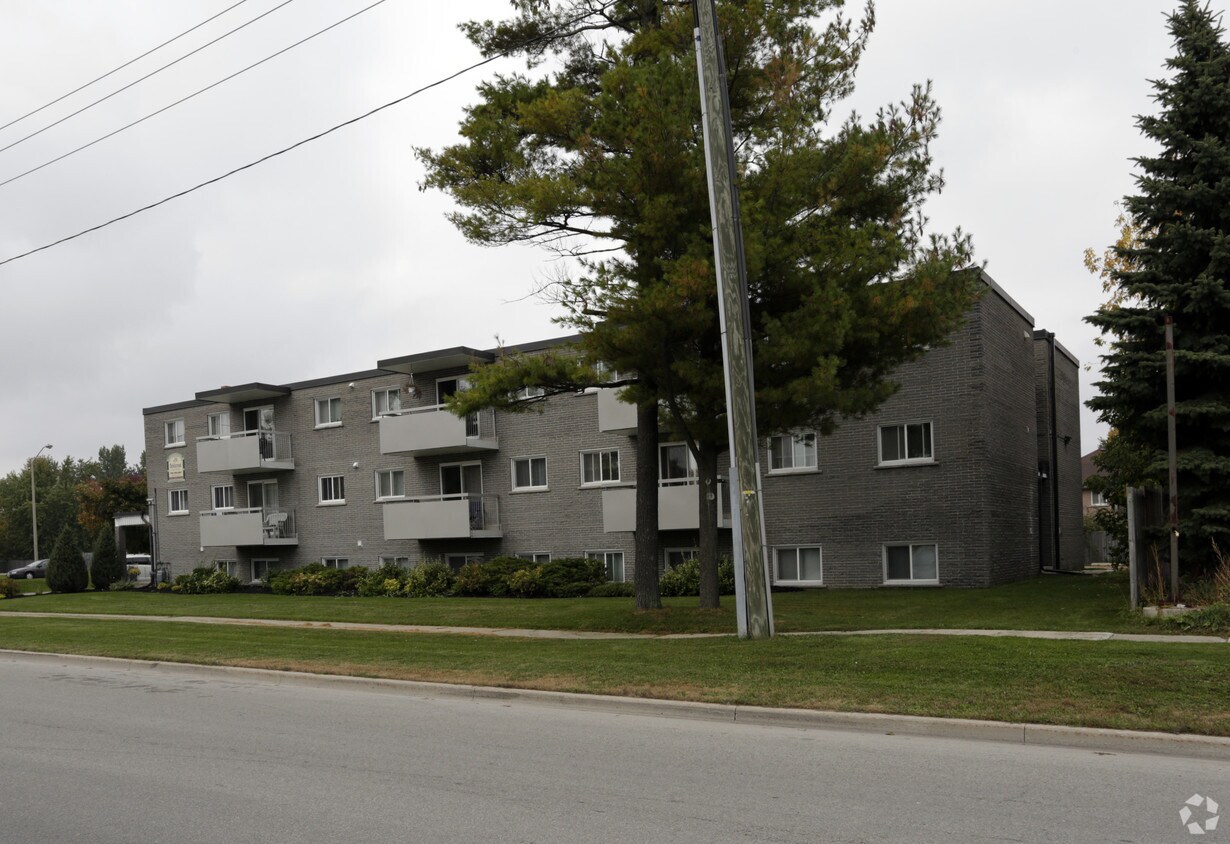 Building Photo - Fieldcrest Apartments