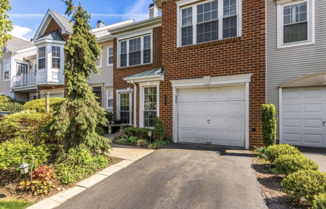 Foto del edificio - 406 Timberbrooke Dr