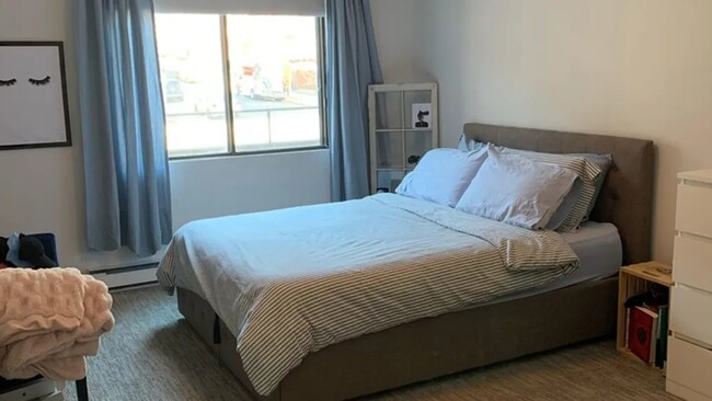 Photo du bâtiment - 1440 Rue Saint-Jacques