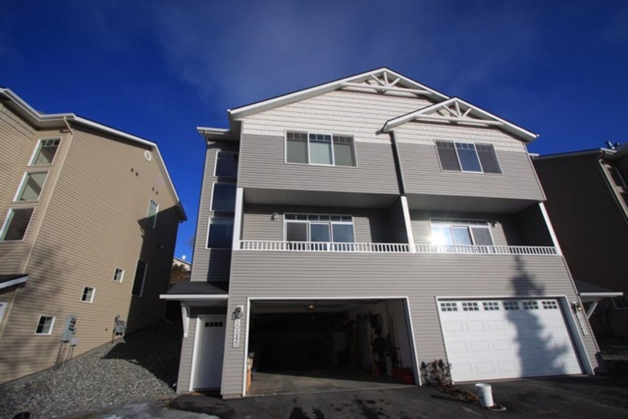 Primary Photo - 3 Bed, 2.5 Bath Condo in Eagle River