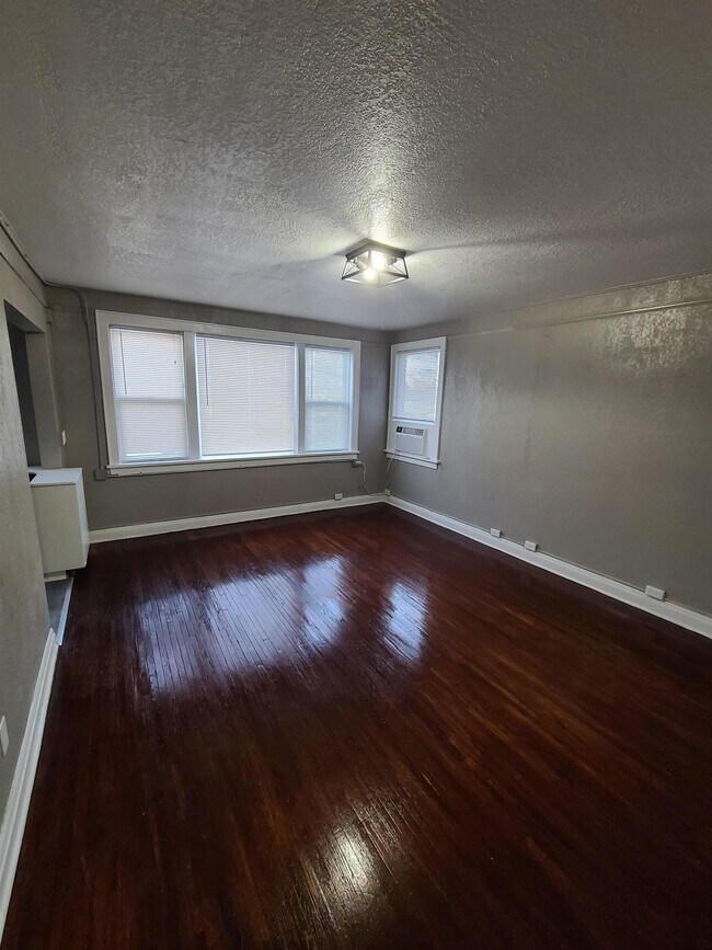 Foto del edificio - 833 W 2nd St