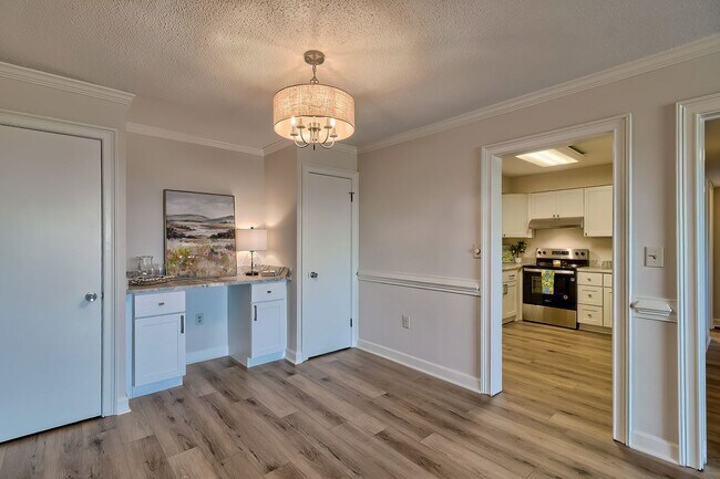 Building Photo - Modern Luxury Condo in Middleborough – Rec...