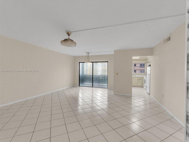 Building Photo - 2551 NW 41st Ave