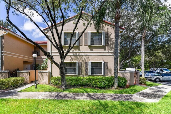 Foto del edificio - 15880 3rd Ct