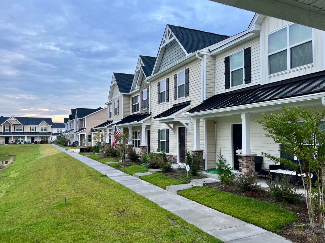 316 Silverdrop St, Goose Creek, SC 29445 Townhome Rentals in Goose Creek SC