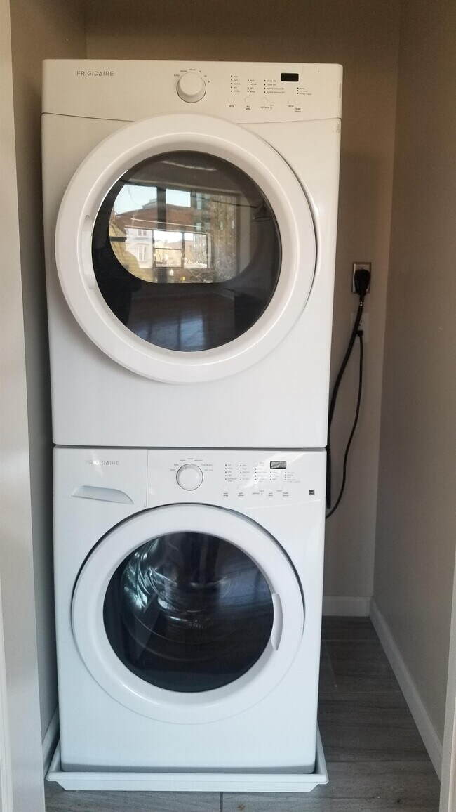 Foto del edificio - 1808 5th Ave