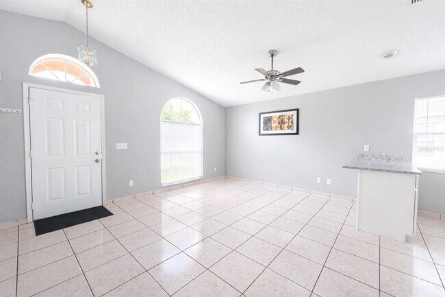 Foto del edificio - 7915 Tumbleweed Ct