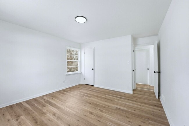 Building Photo - Updated 3 BR with Garage & Basement