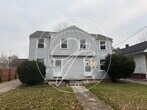 Foto principal - 2-Bedroom twinplex on Almeda Drive - Your Cozy Toledo Retreat!"