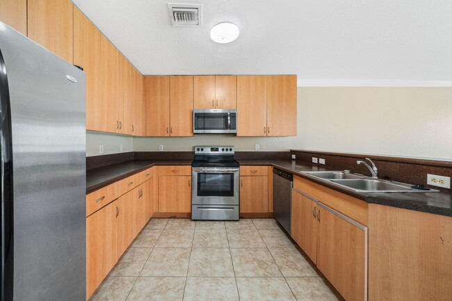 Building Photo - 6355 Adriatic Way